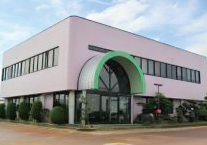 社屋外観