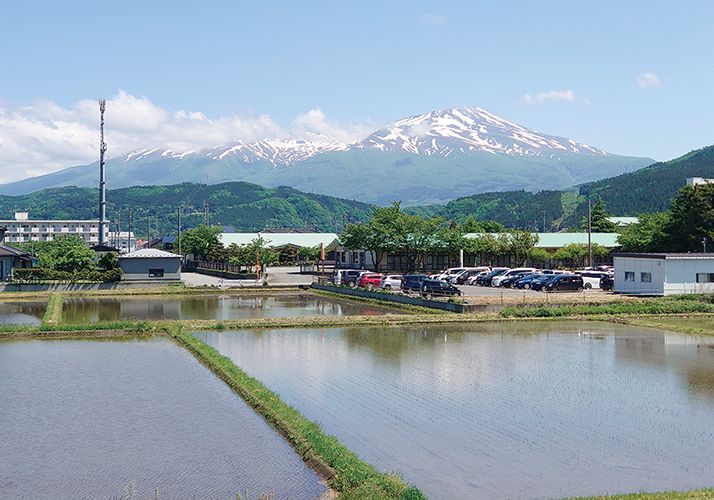 鳥海山の麓にある施設