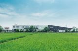 豊かな自然に囲まれた社屋