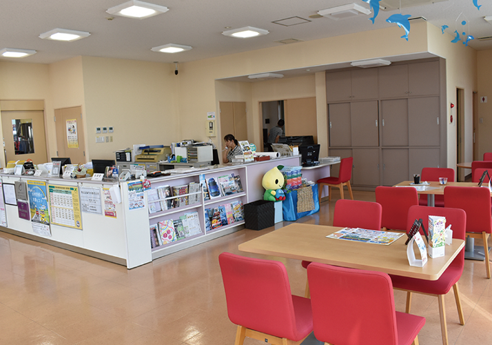 明るい店内